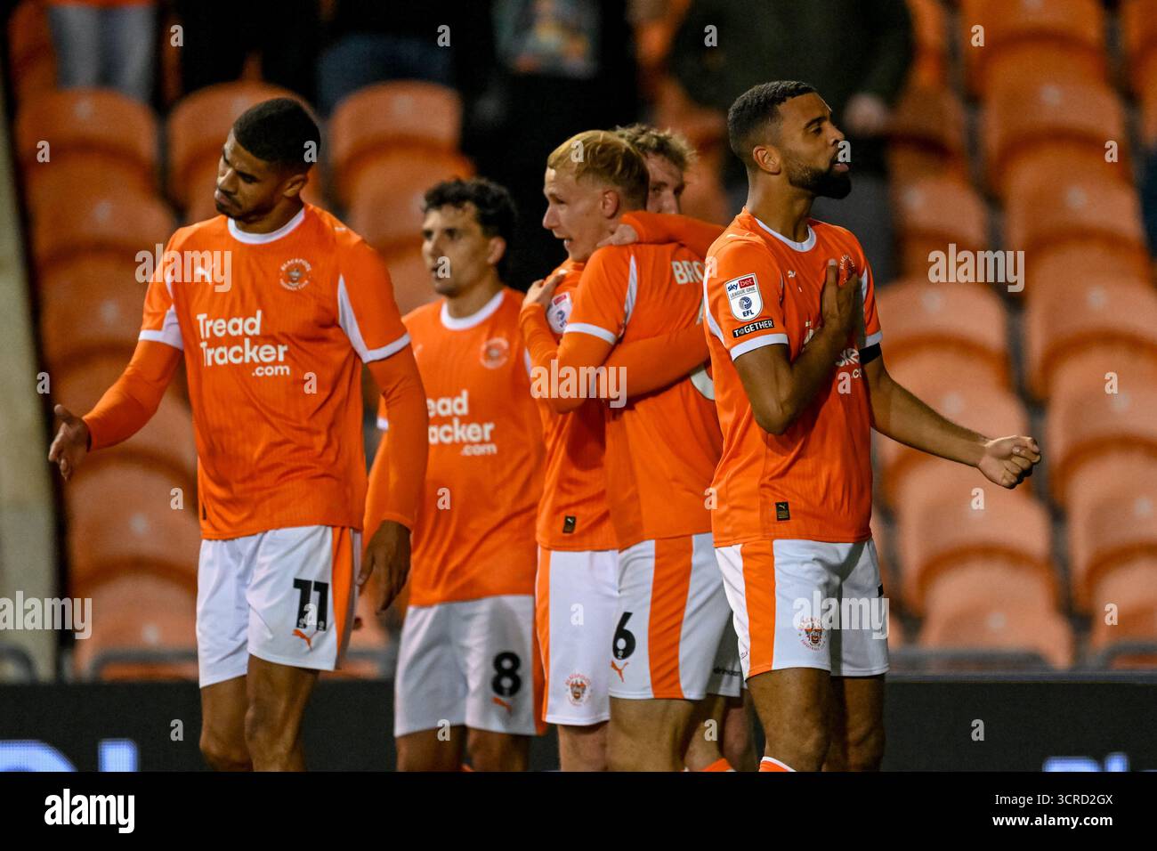 Luton town badge badge hi-res stock photography and images - Alamy