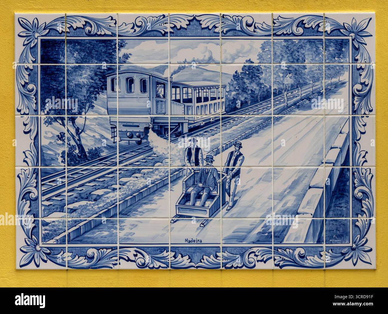 Portuguese tile art hi-res stock photography and images - Alamy, image size:1300x1054
