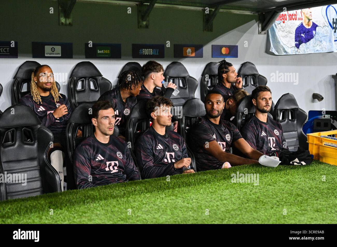 Limassol, Deutschland. 30th Sep, 2025. Die Band der Bayern vor Spielbeginn  in Limassol/Sascha BOEY (FC Bayern Muenchen 23), Wisdom MIKE (FC Bayern  Muenchen 36), Leon KLANAC (FC Bayern Muenchen 48), Serge GNABRY (