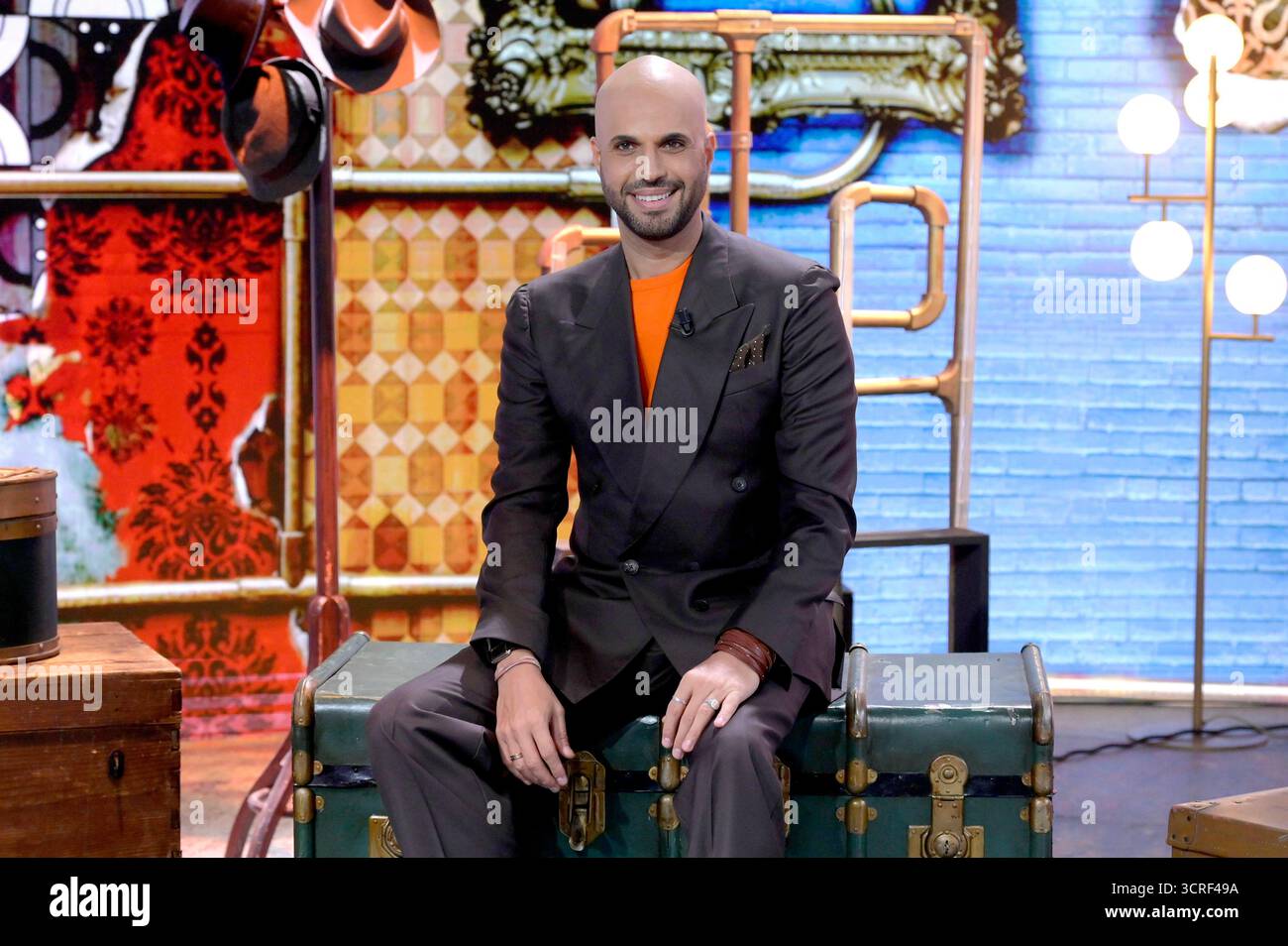Jonathan Kashanian in der Rai TV-Show Ciao maschio in den Fabrizio ...