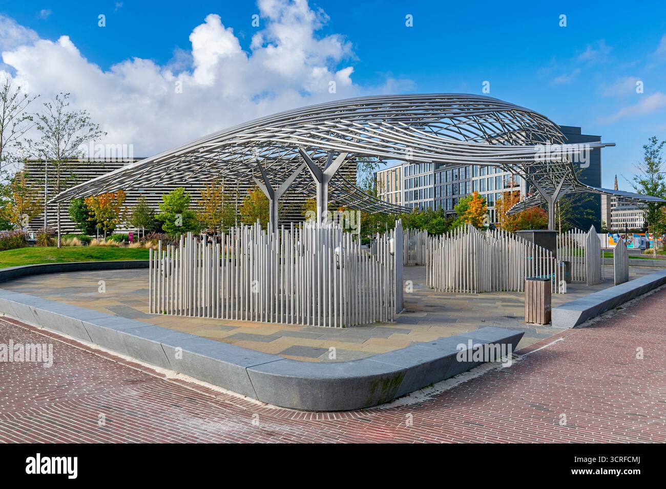 Dundee Scotland V&A Design Museum whale sculpture by Lee Simmons on Discovery Quay or Waterfront Place Stock Photo