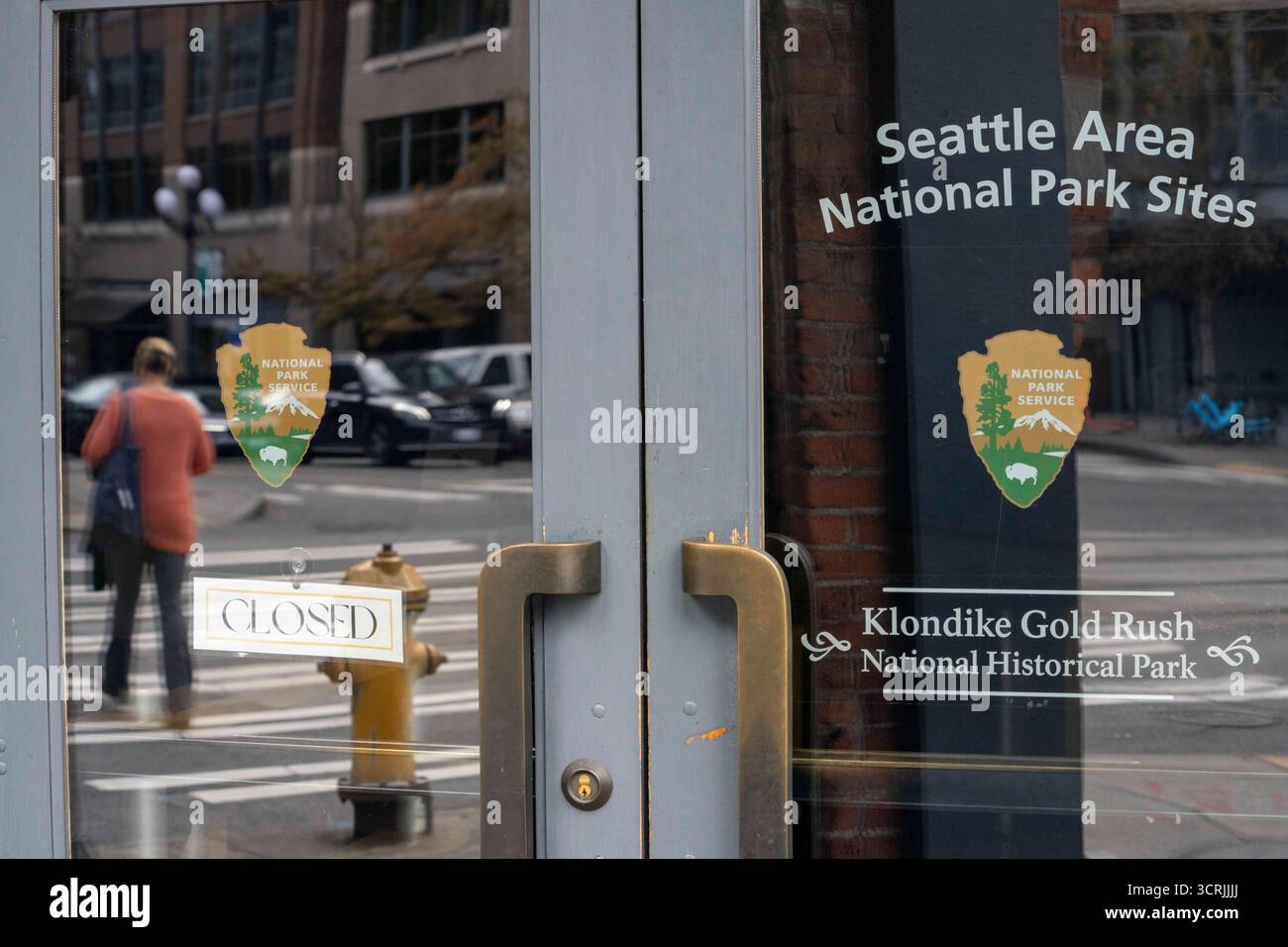 National park closure sign shutdown hi-res stock photography and ...