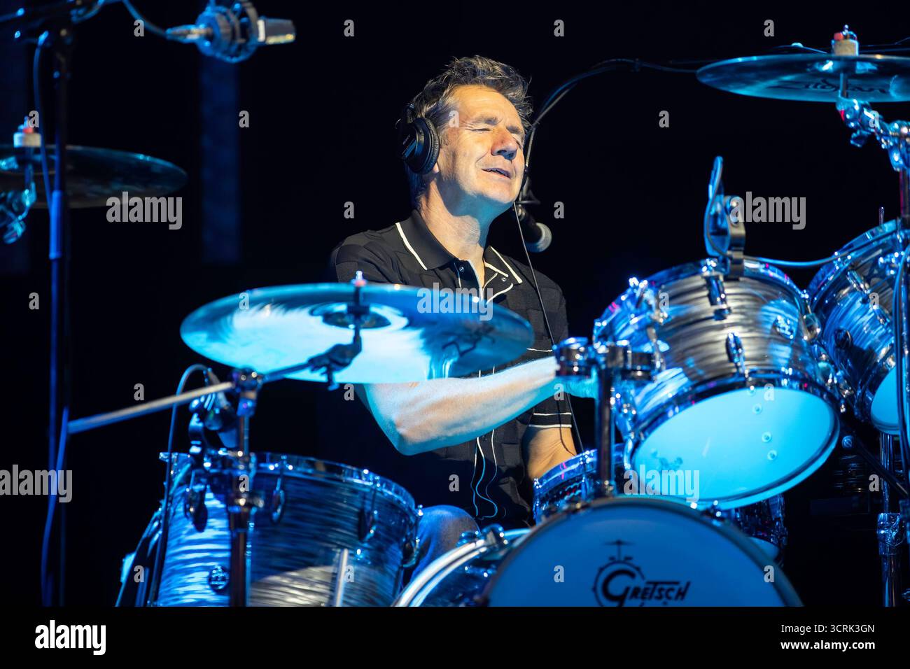 Manchester, England, 1st October, 2025. Deacon Blue playing AO Arena in Manchester on their The Great Western Road Trip. Credit: Izzy Clayton/Alamy Live News Stock Photo