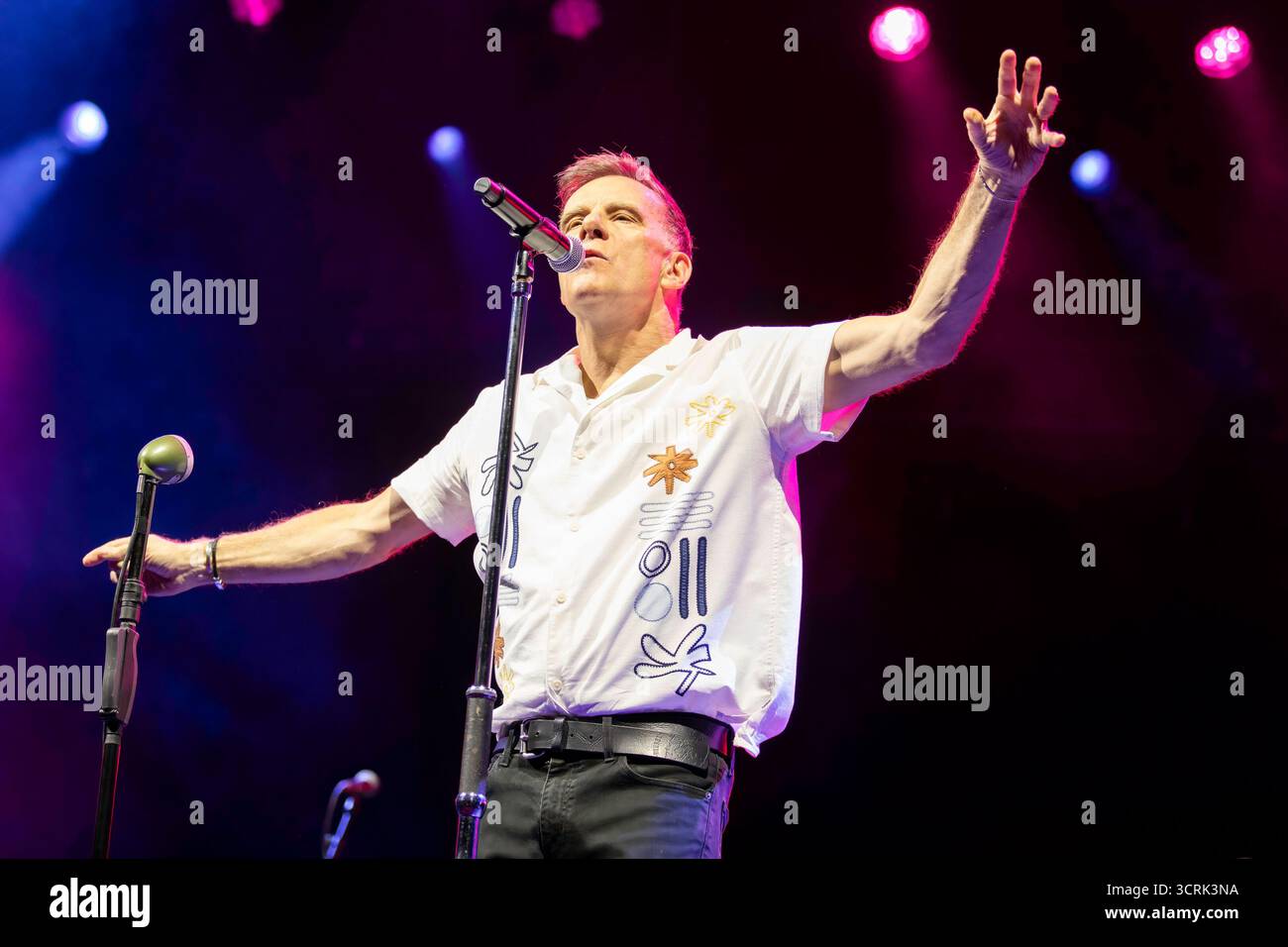 Manchester, England, 1st October, 2025. Deacon Blue playing AO Arena in Manchester on their The Great Western Road Trip. Credit: Izzy Clayton/Alamy Live News Stock Photo