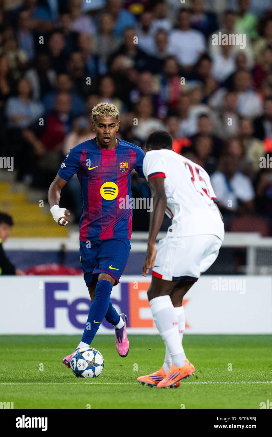 Barcelona, Spain, 1, October, 2025. FC Barcelona player (10) Lamine ...