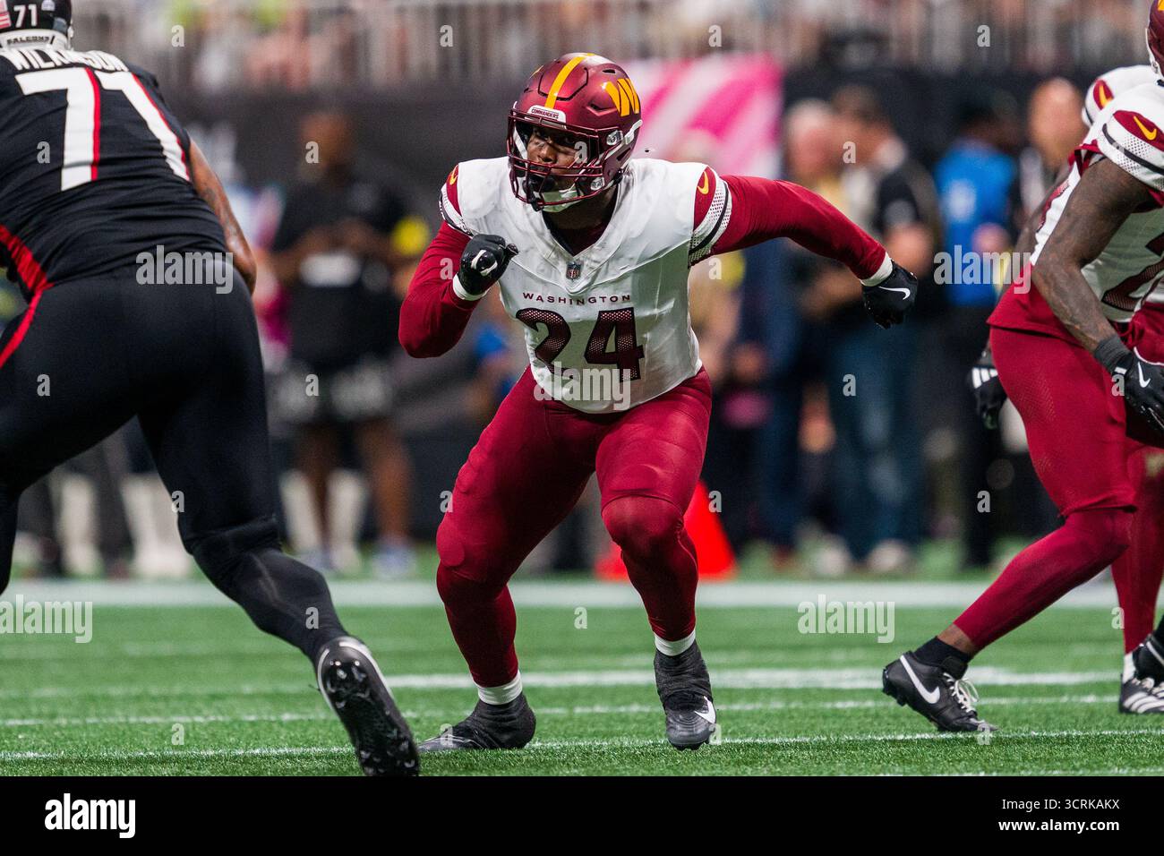 Washington Commanders outside linebacker Von Miller (24) works during ...