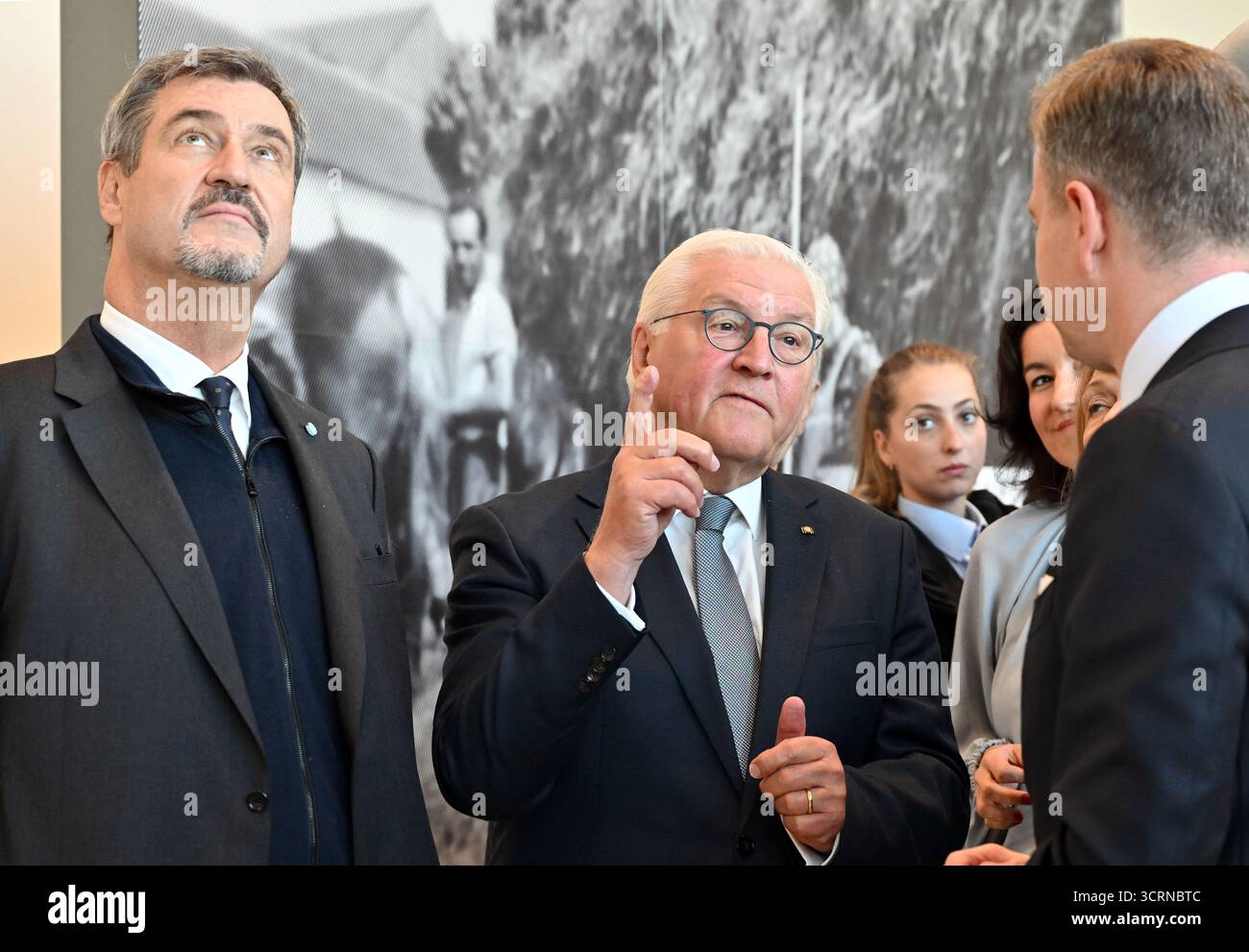 02 October 2025, Thuringia, Mödlareuth: Federal President Frank-Walter ...