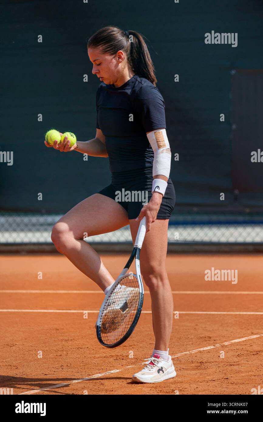Maja Chwalinska during the Internazionali di Calabria 2025 WTA 125 tennis match at Chiappetta Sport Village, Rende (Cosenza), Italy. Stock Photo
