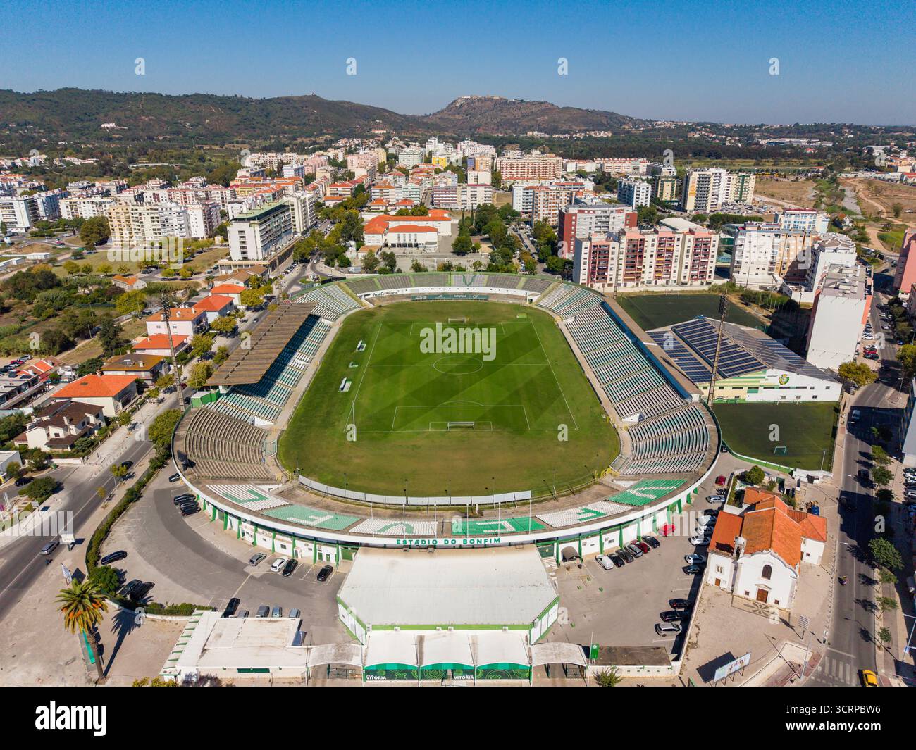 Football stadium crowd pitch hi-res stock photography and images - Alamy