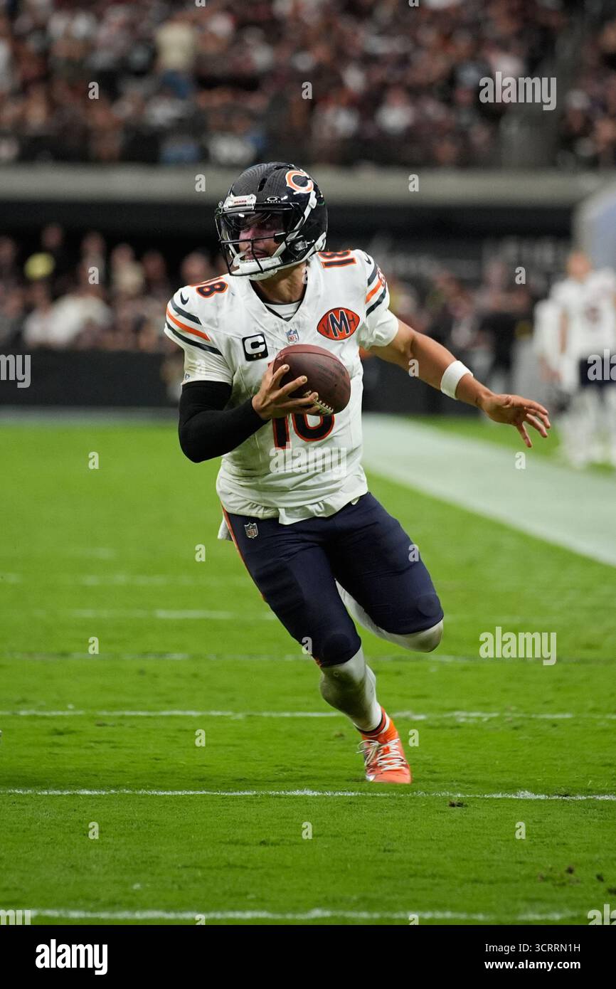 Chicago Bears quarterback Caleb Williams (18) during an NFL football ...