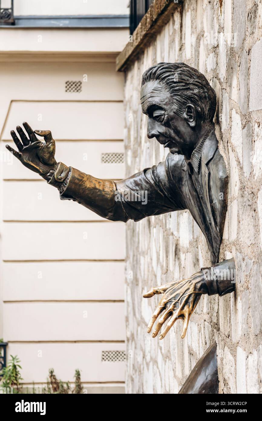 Marcel ayme hi-res stock photography and images - Alamy