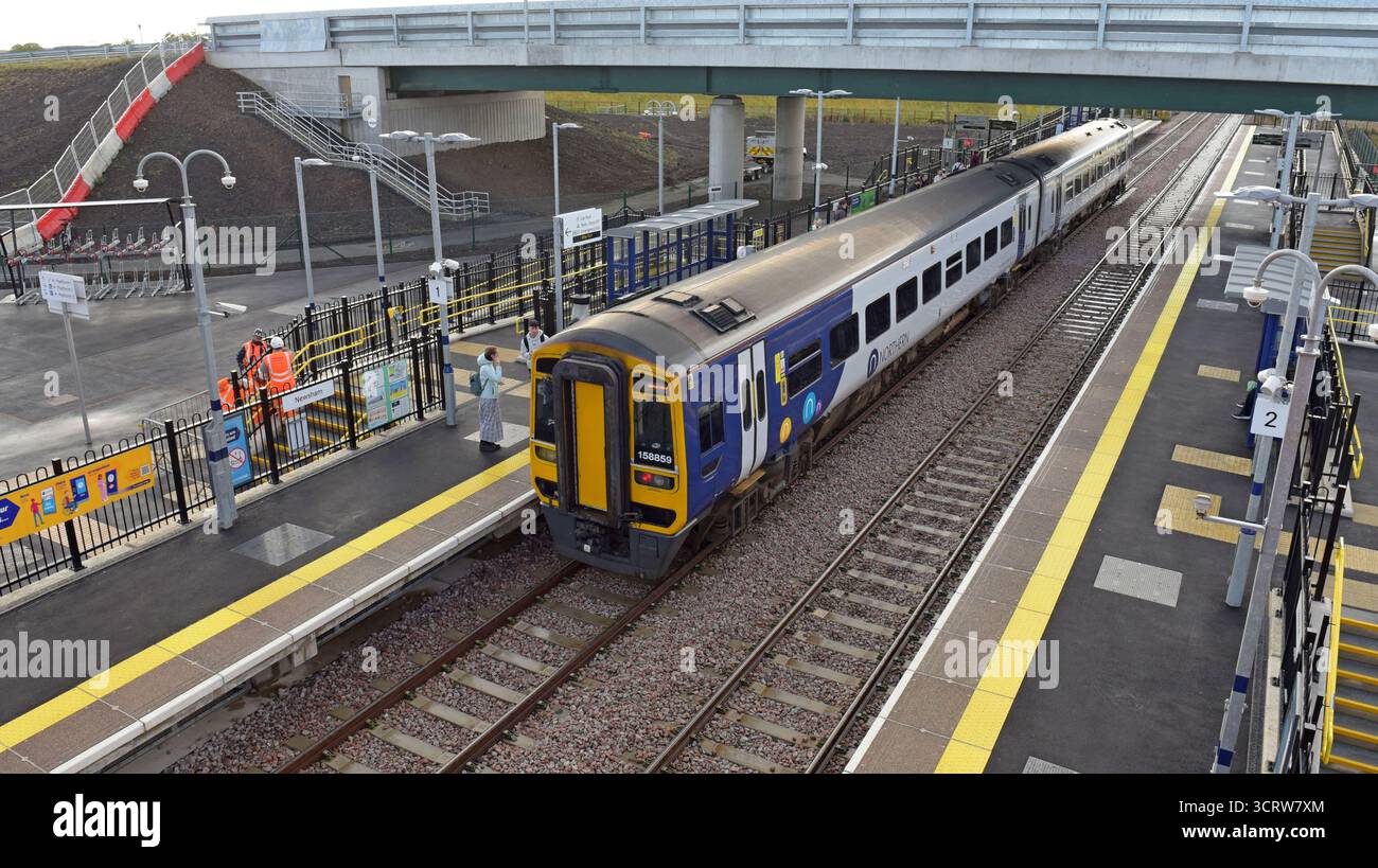 Northern Trains DMU at the recently reopened Newsham Railway Station, Northumberland Line. Sept 2025 Stock Photo