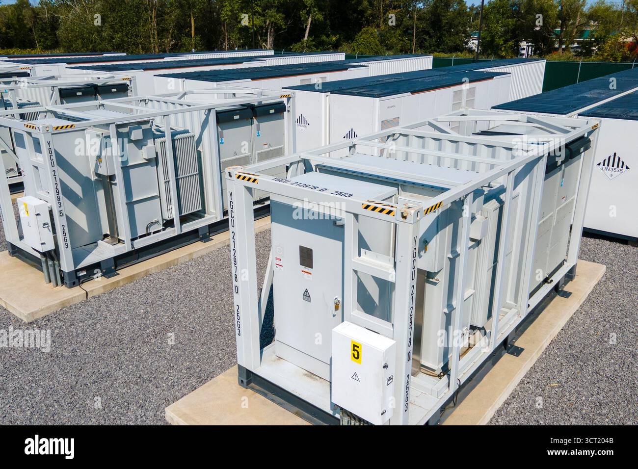 A large lithium battery energy storage system operated by Key Capture ...
