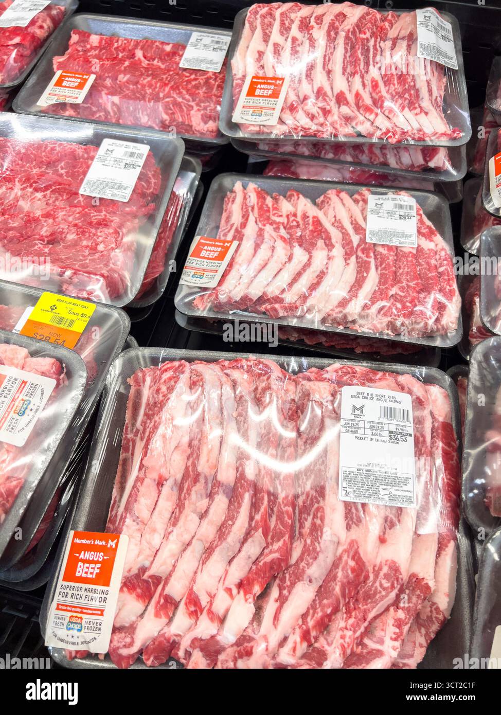 Packaged beef short ribs in cold meat display Stock Photo - Alamy