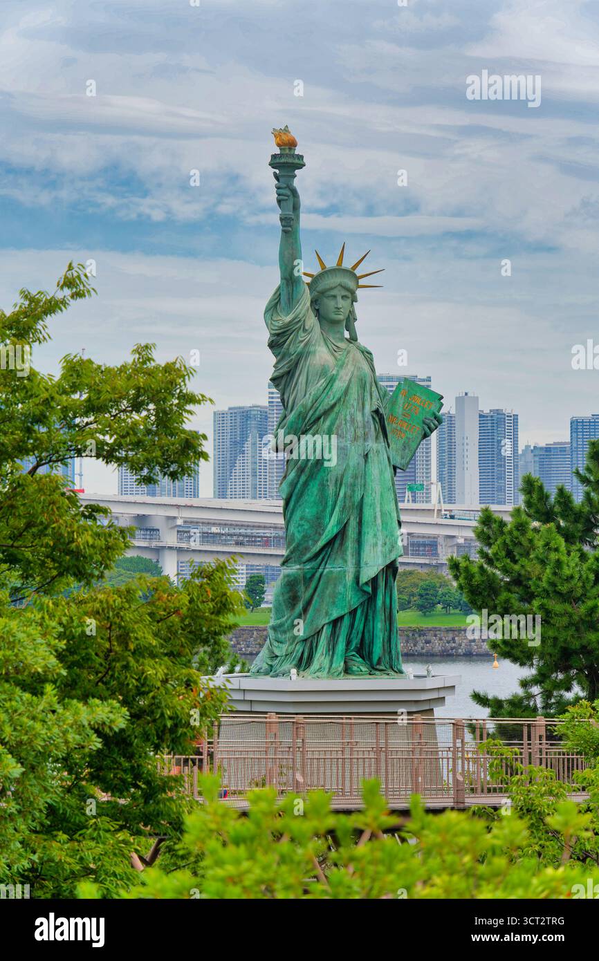 Statue of liberty japan hi-res stock photography and images - Alamy