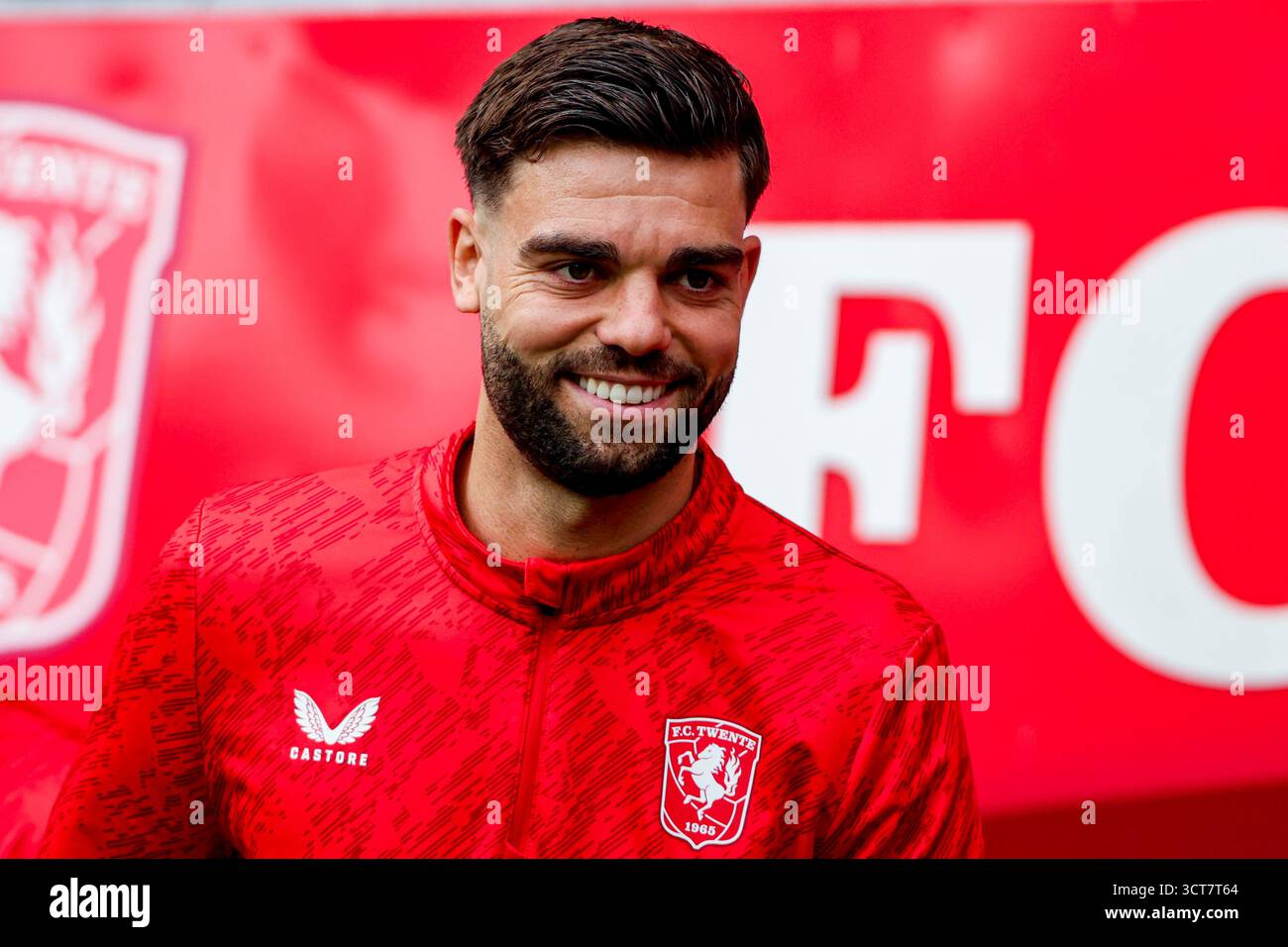 Robin Propper Robin Pröpper of FC Twente looks on during the Eredivisie match between ...