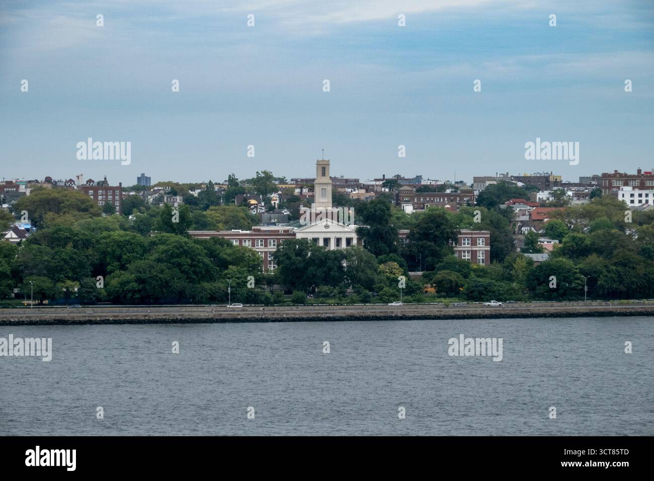 Fort hamilton high school hi-res stock photography and images - Alamy