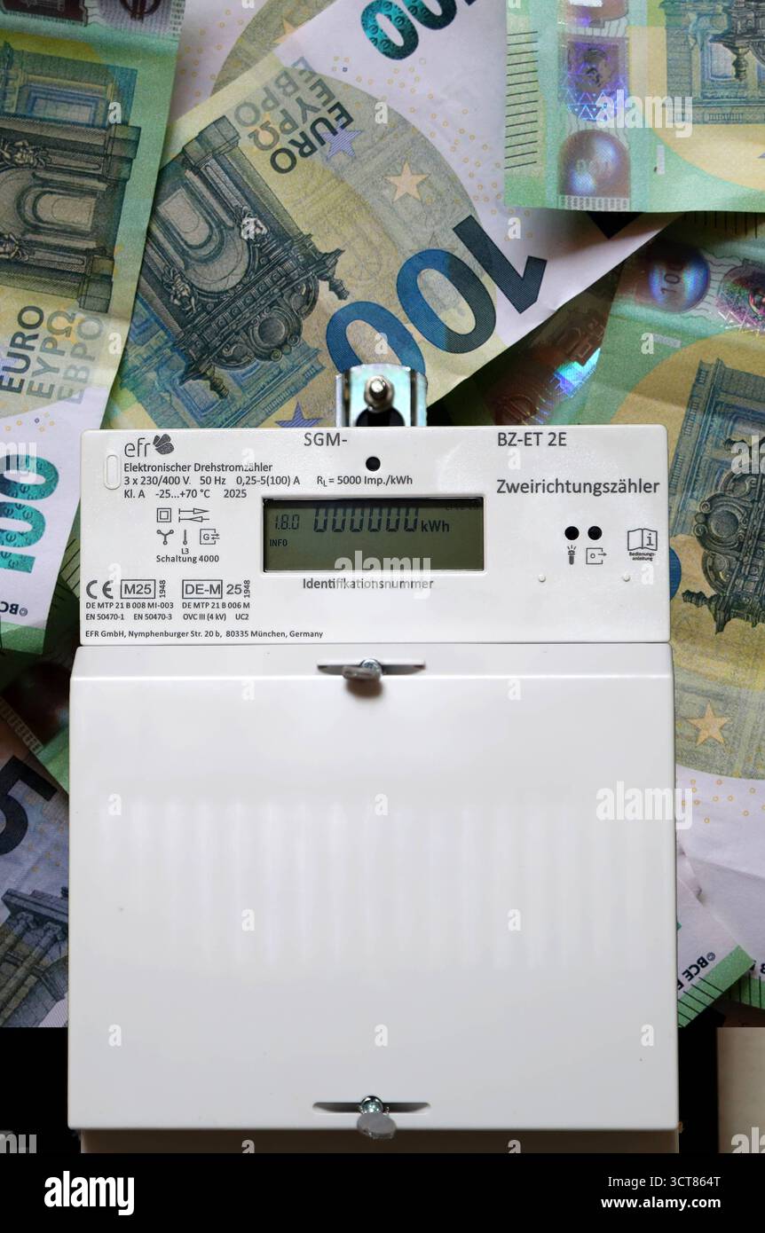 ACHTUNG FOTOMONTAGE Hier im Bild ein Stromzähler, Elektrizitätszähler ...
