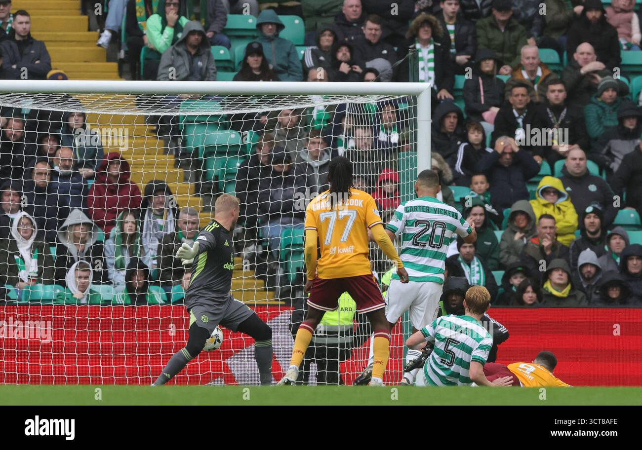 Stamatelopoulos Motherwell player celebrate after Apostolos Stamatelopoulos scored ...