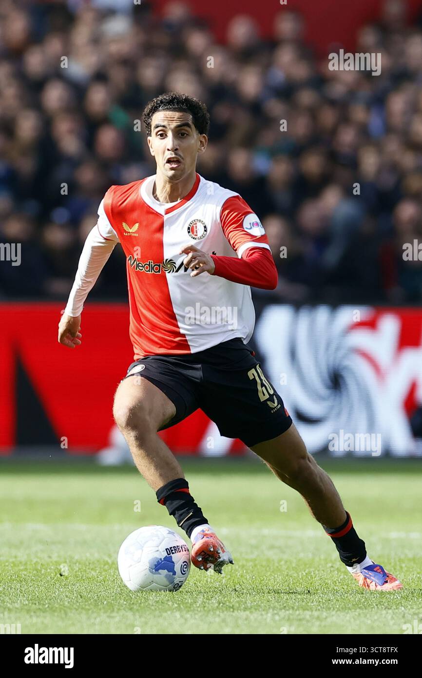 Feyenoord's Best Performance Yet: Zechiël and Valente Shine as Debutant Schaken Scores Feyenoord's Best Performance Yet: Zechiël and Valente Shine as Debutant Schaken Scores