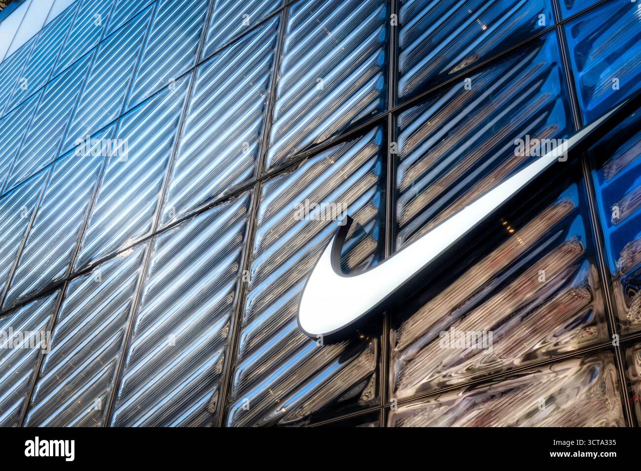 niketown student discount