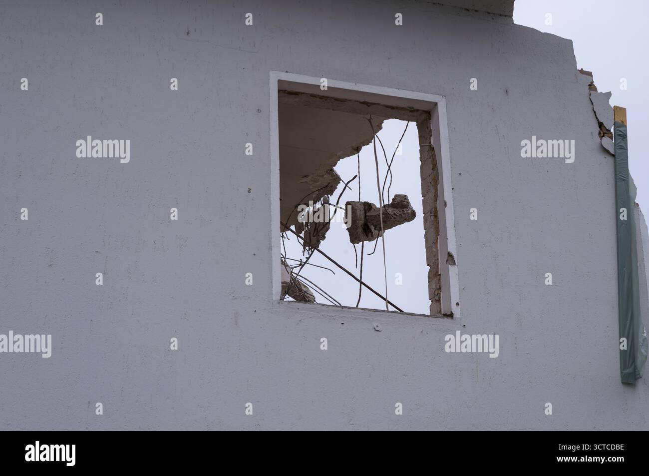 Window Frame Rabar Rubble rebar reinforcing concrete hi-res stock photography and images ...