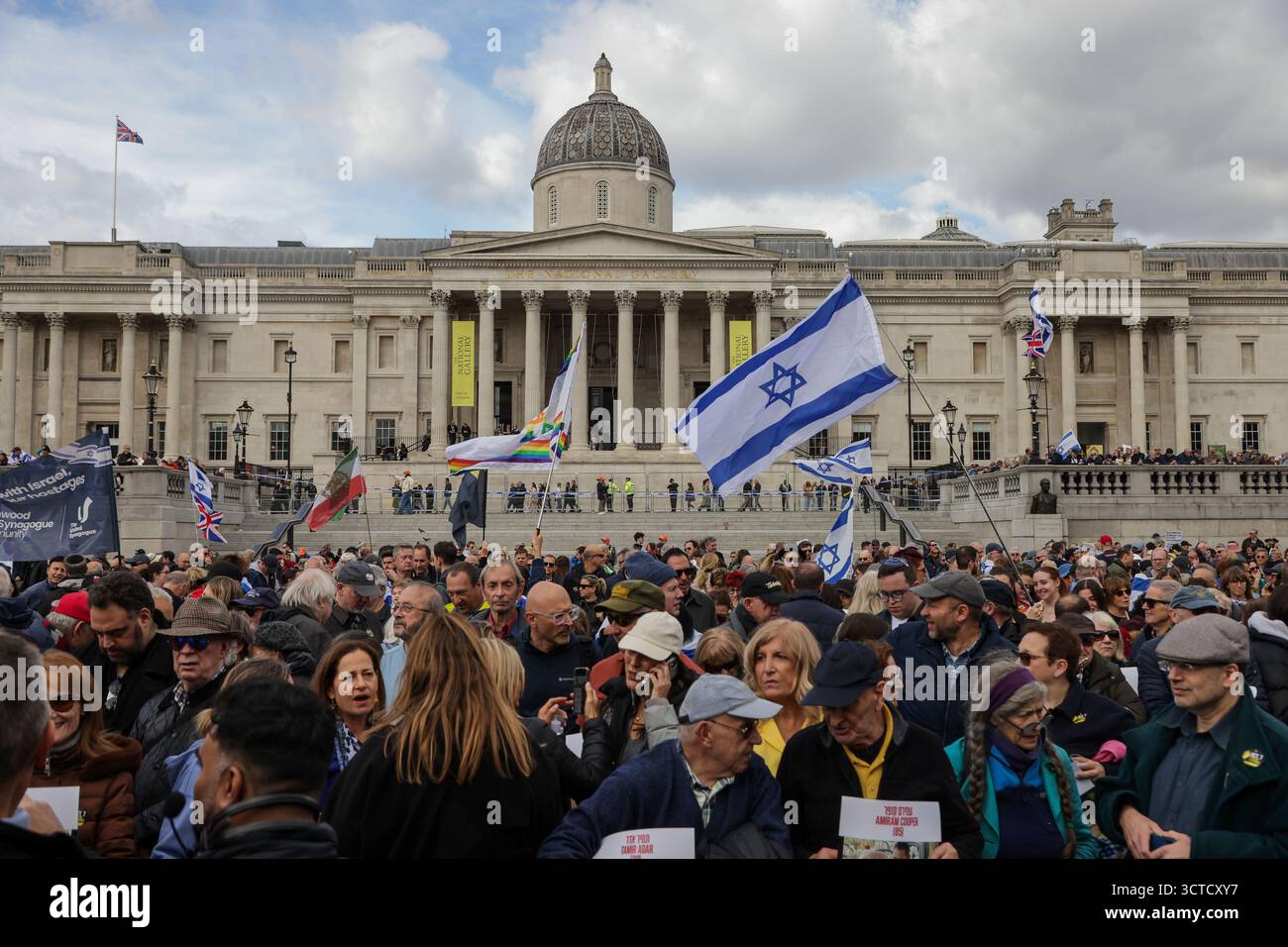 Jews Event Today London. UK. 5 October 2025 - Hundreds of members of the Jewish ...