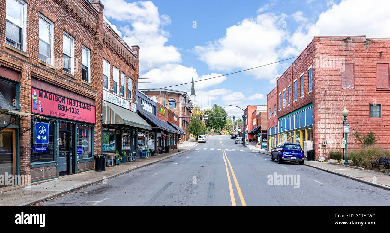 Mars Hill, North Carolina, USA-28 September 2025: Main Street in Mars Hill. Stock Photo