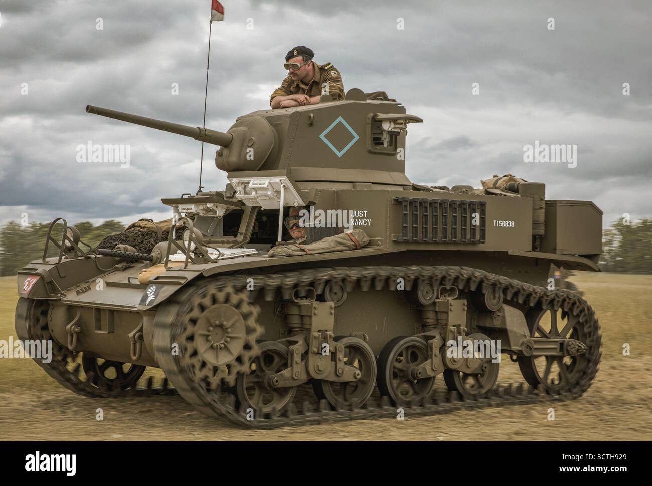 Second world war military vehicles hi-res stock photography and images ...