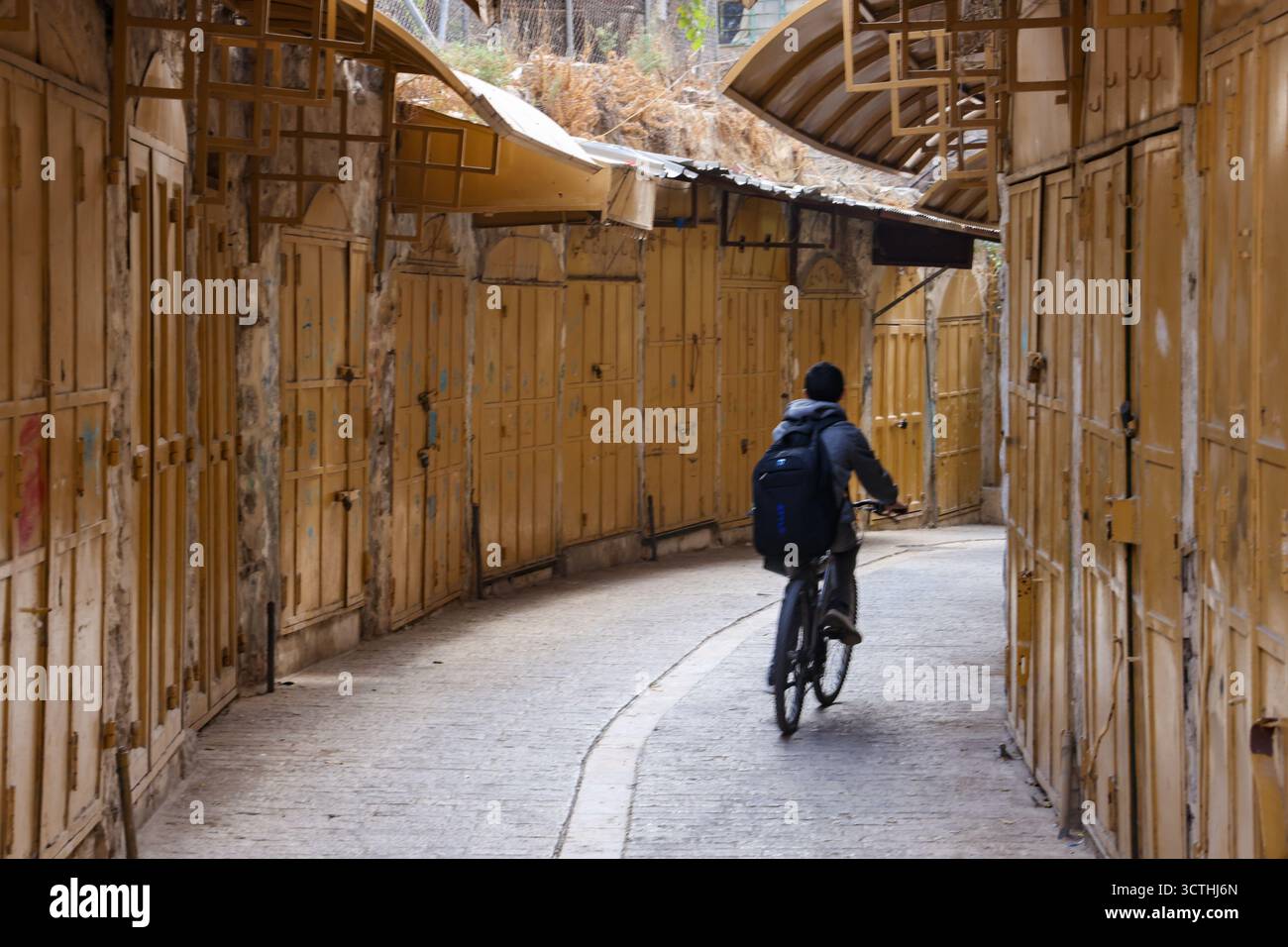 Israel jerusalem old city doors hi-res stock photography and images - Alamy