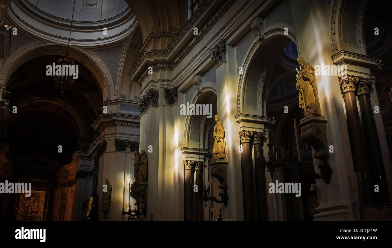 Dark shadow gothic statues architecture hi-res stock photography and ...