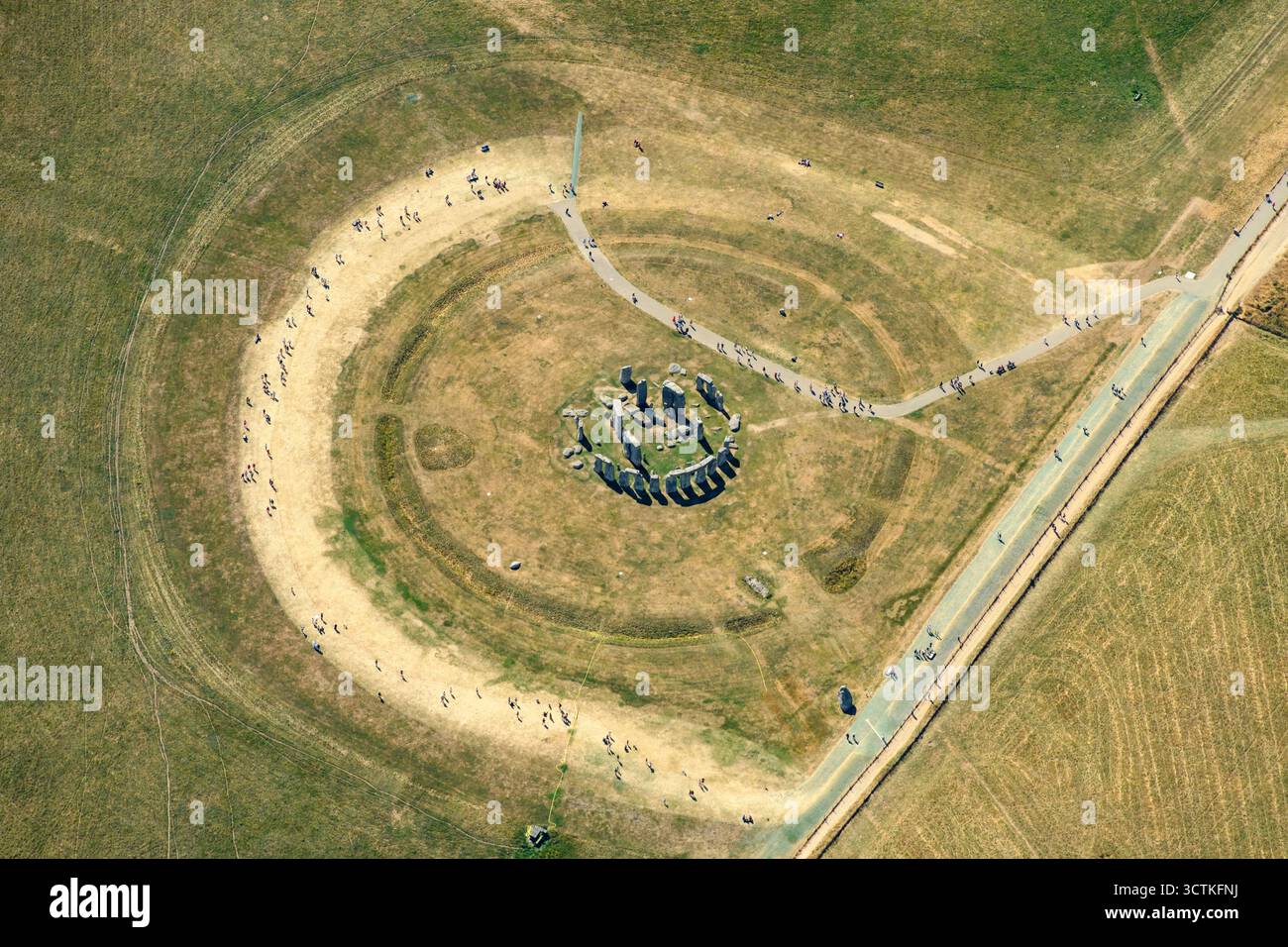 Aerial view stonehenge wiltshire england hi-res stock photography and ...