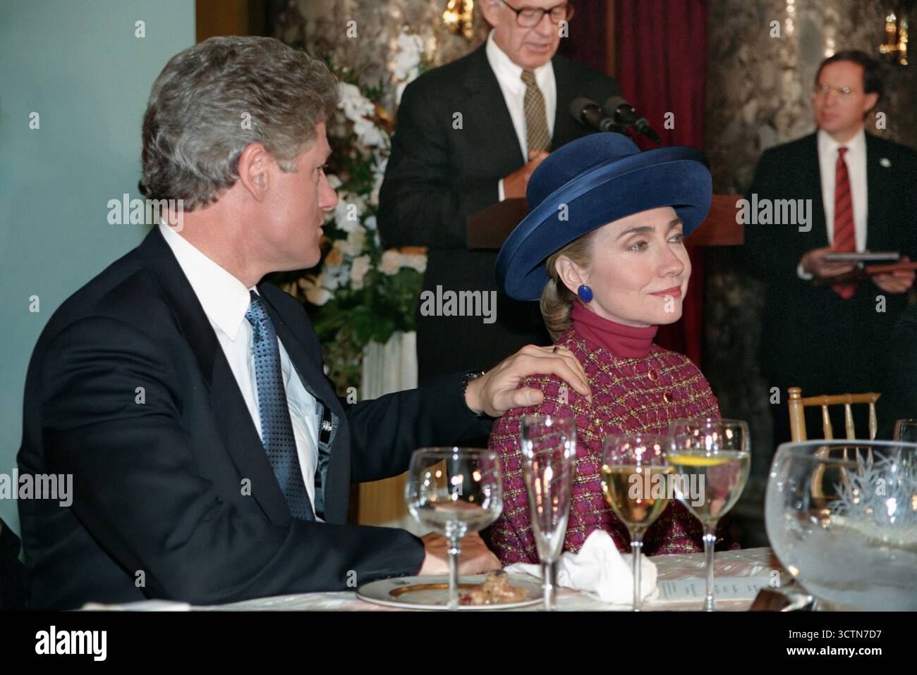 U.S. President Bill Clinton and U.S. First Lady Hillary Rodham Clinton attending inaugural luncheon, National Statuary Hall, U.S. Capitol Building, Washington, D.C., USA, Bob McNeely, White House Photographer, January 20, 1993 Stock Photo