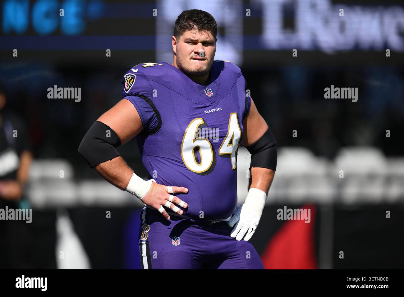 Tyler Linderbaum Baltimore Ravens center Tyler Linderbaum (64) warms up before an NFL ...