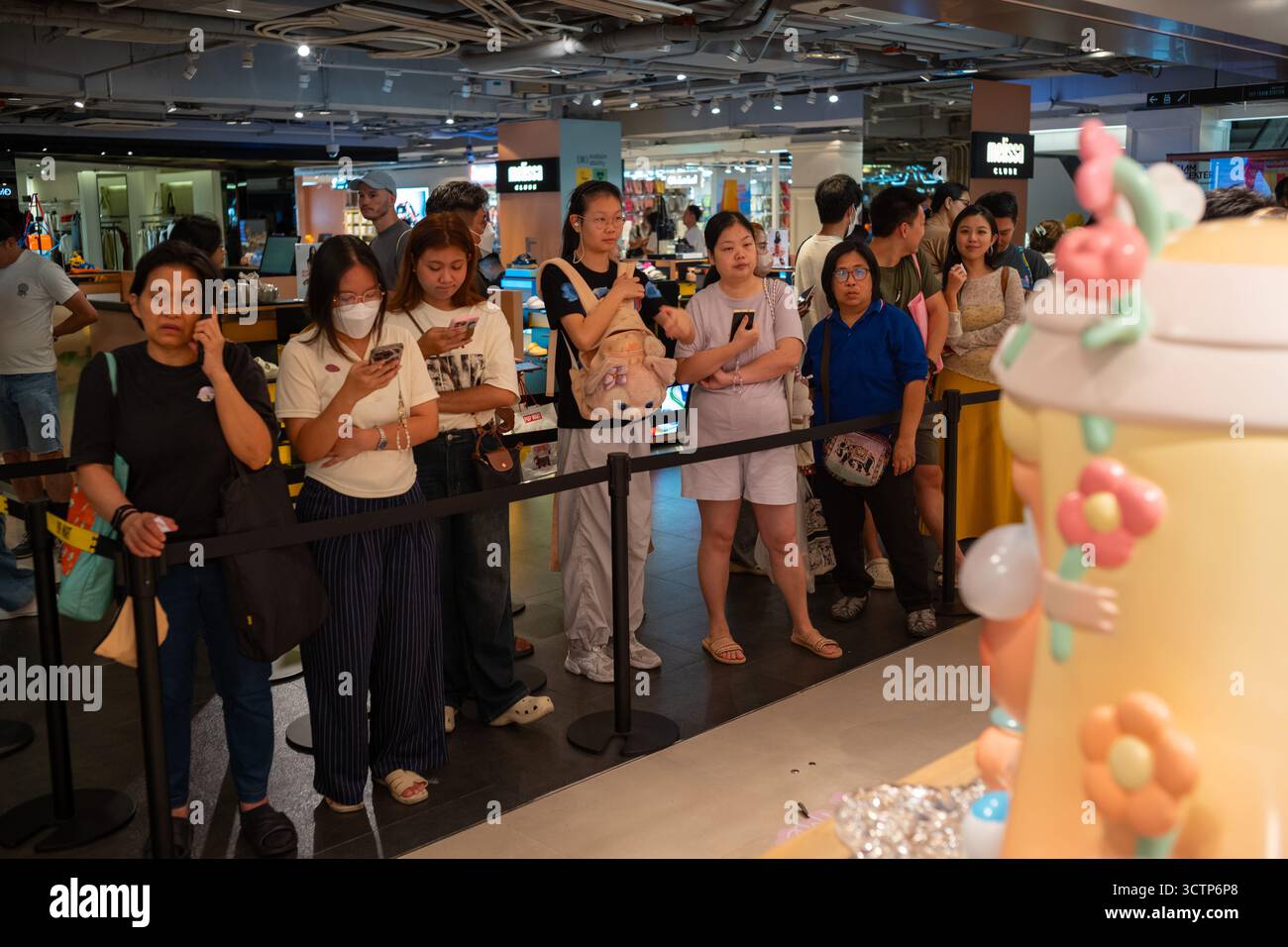 Queue Pop Store Bangkok, Thailand. 05th Oct, 2025. People queue up at a Pop Mart shop ...
