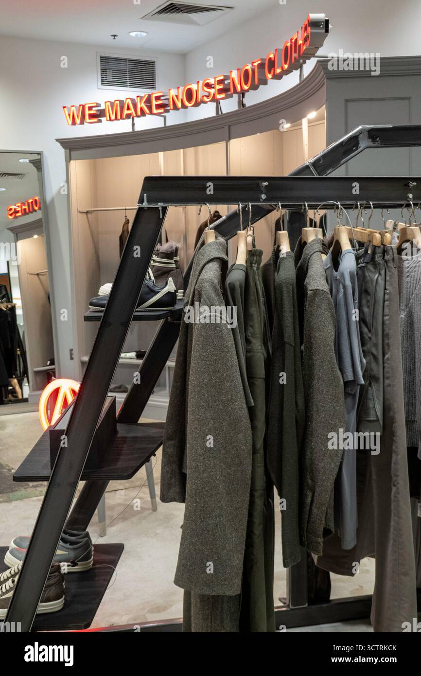 Stunning High End Fashion Events In Downtown La image