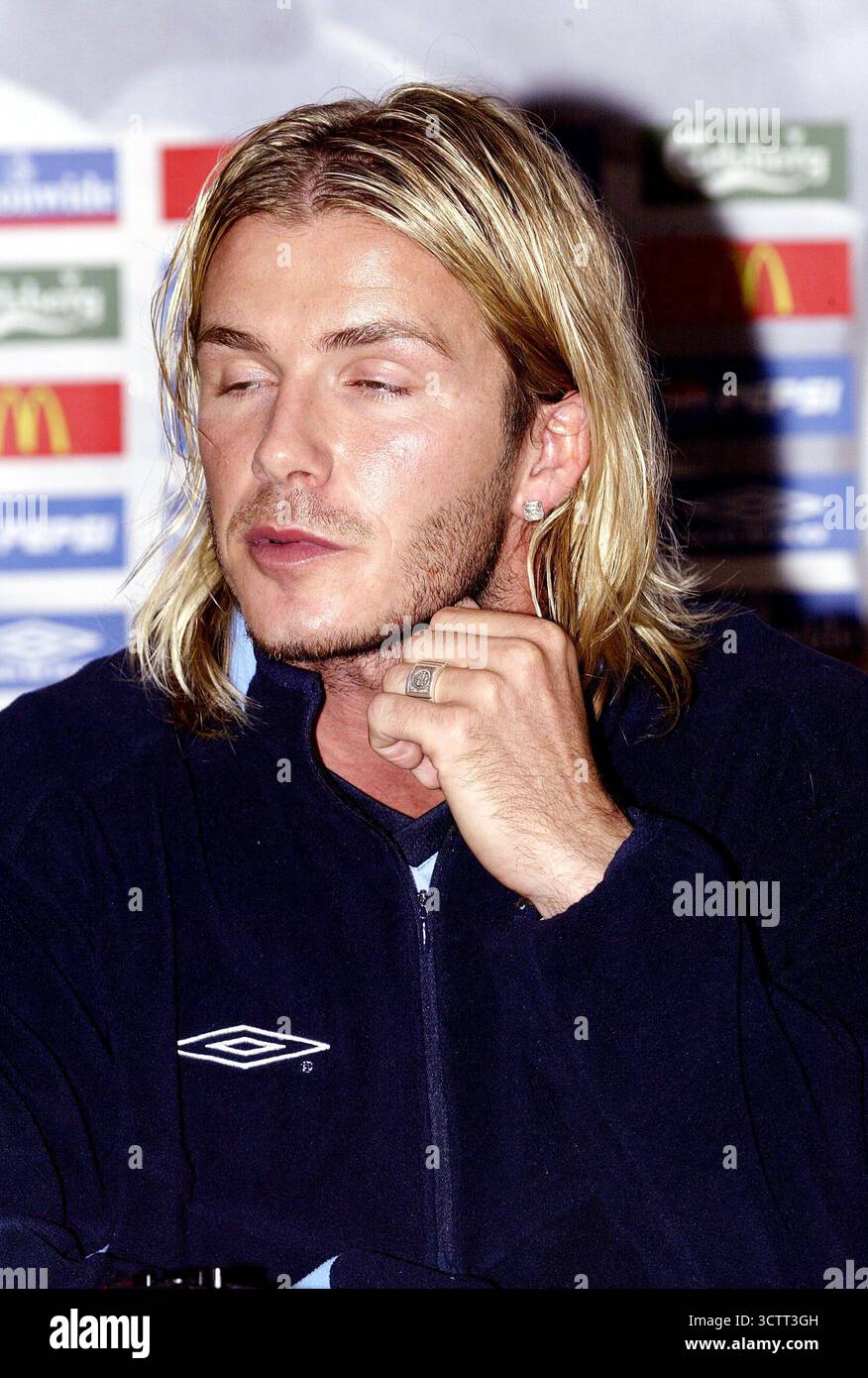 Beckham england v denmark hi-res stock photography and images - Alamy