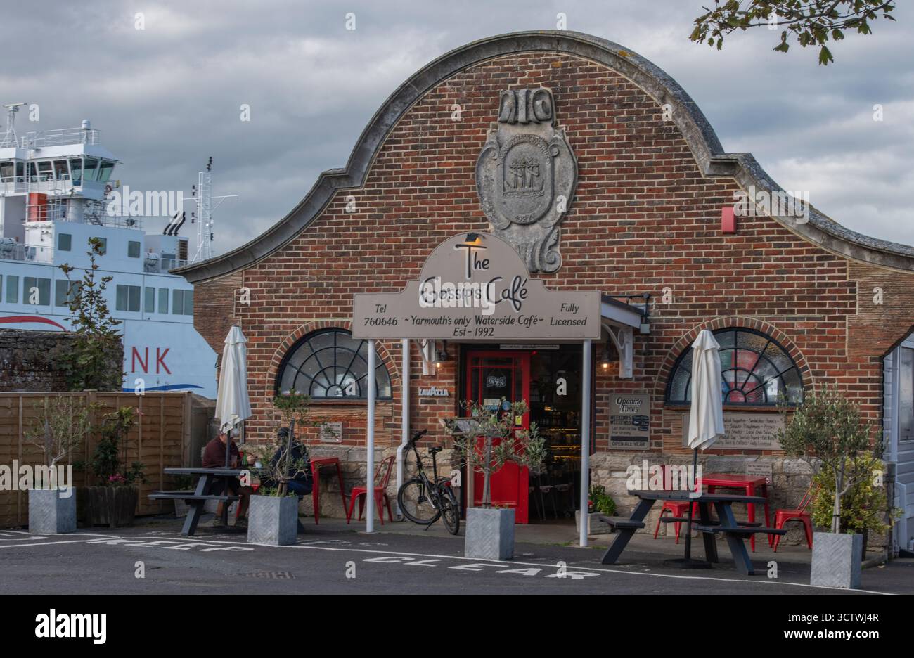 the gossips cafe at the end of Yarmouth pier on the isle of wight. Stock Photo