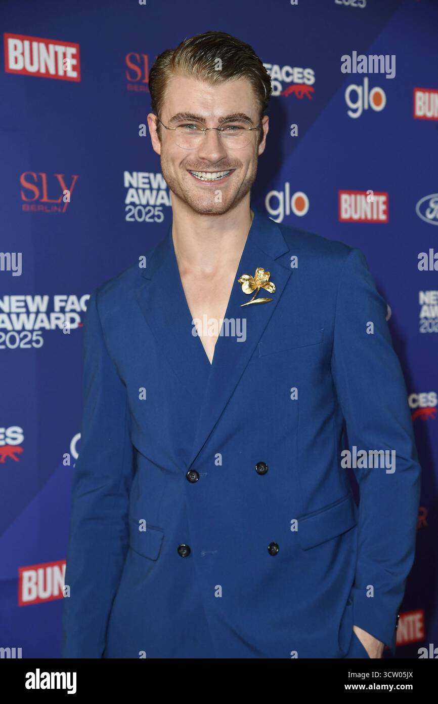 Linus Weber bei der Verleihung des BUNTE New Face Awards im Festsaal ...