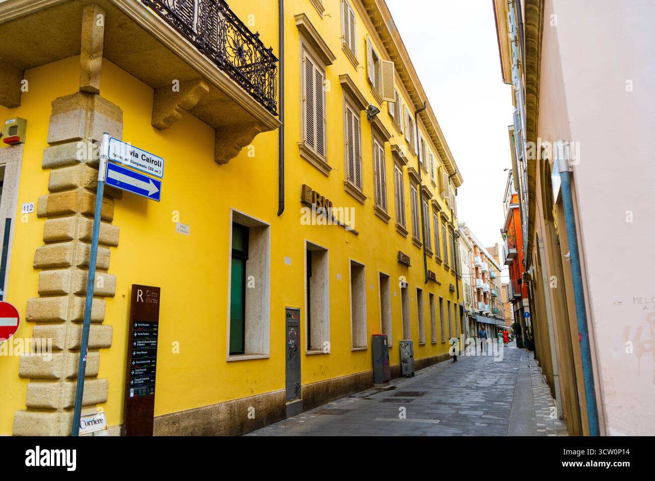 Italy, Rimini - July 13, 2025: Old narrow Italian street in Rimini ...
