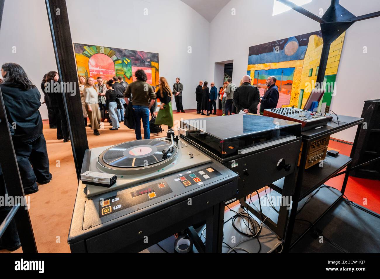 Bell labs sound system hi-res stock photography and images - Alamy