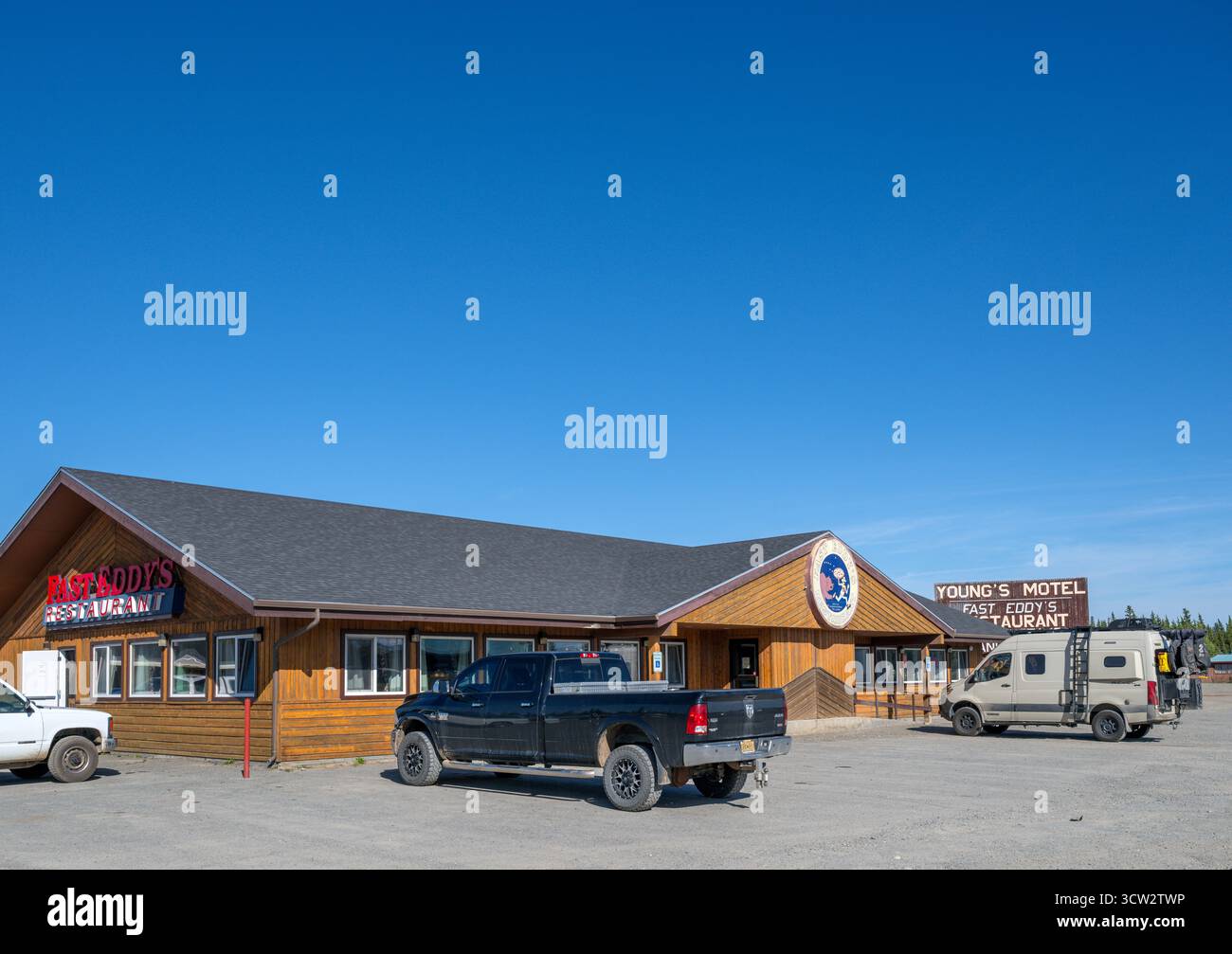 Young's Motel and Fast Eddy's Restaurant, Tok, Alaska, USA Stock Photo