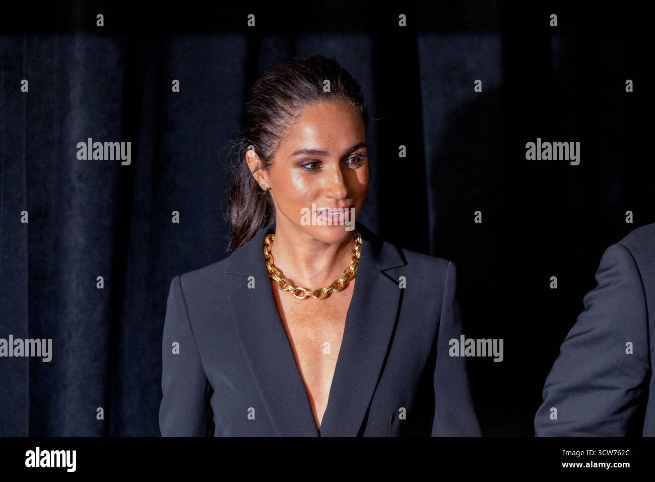 NEW YORK, NEW YORK - OCTOBER 09: Meghan, Duchess of Sussex attends the