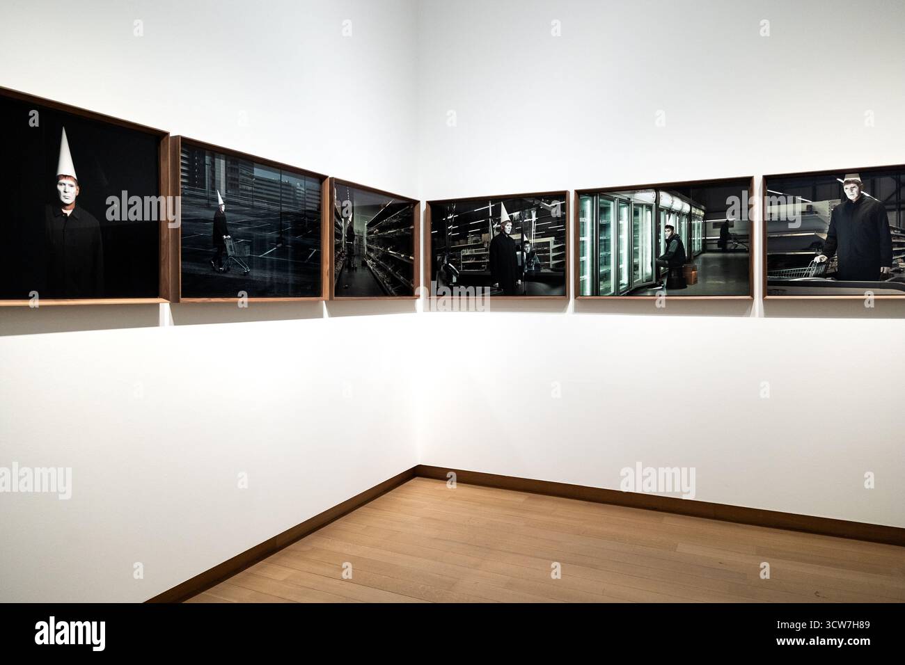 Erwin olaf hi-res stock photography and images - Alamy