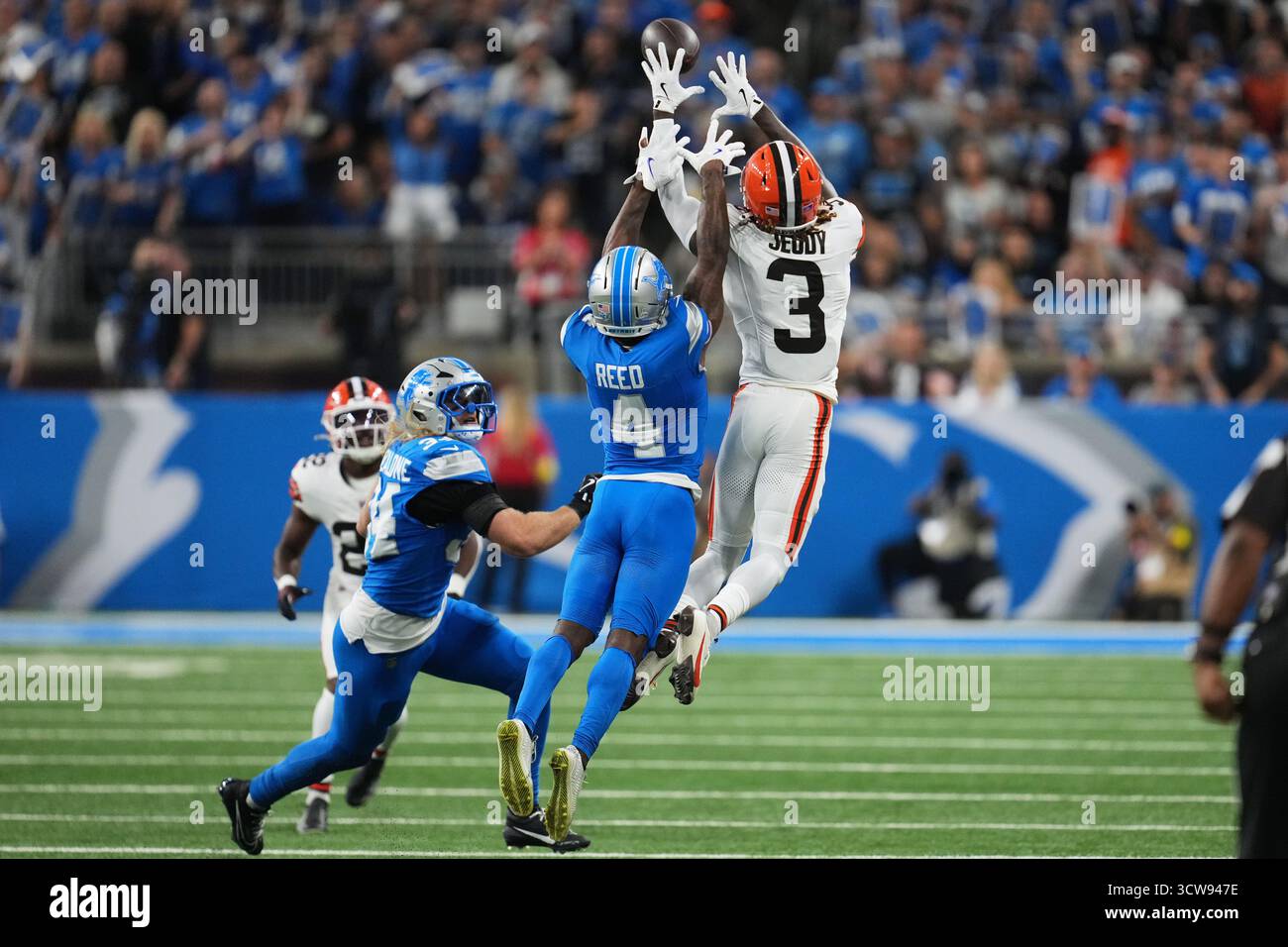 Dj Reed Interception Detroit Lions cornerback DJ. Reed (4) breaks up a pass intended for ...