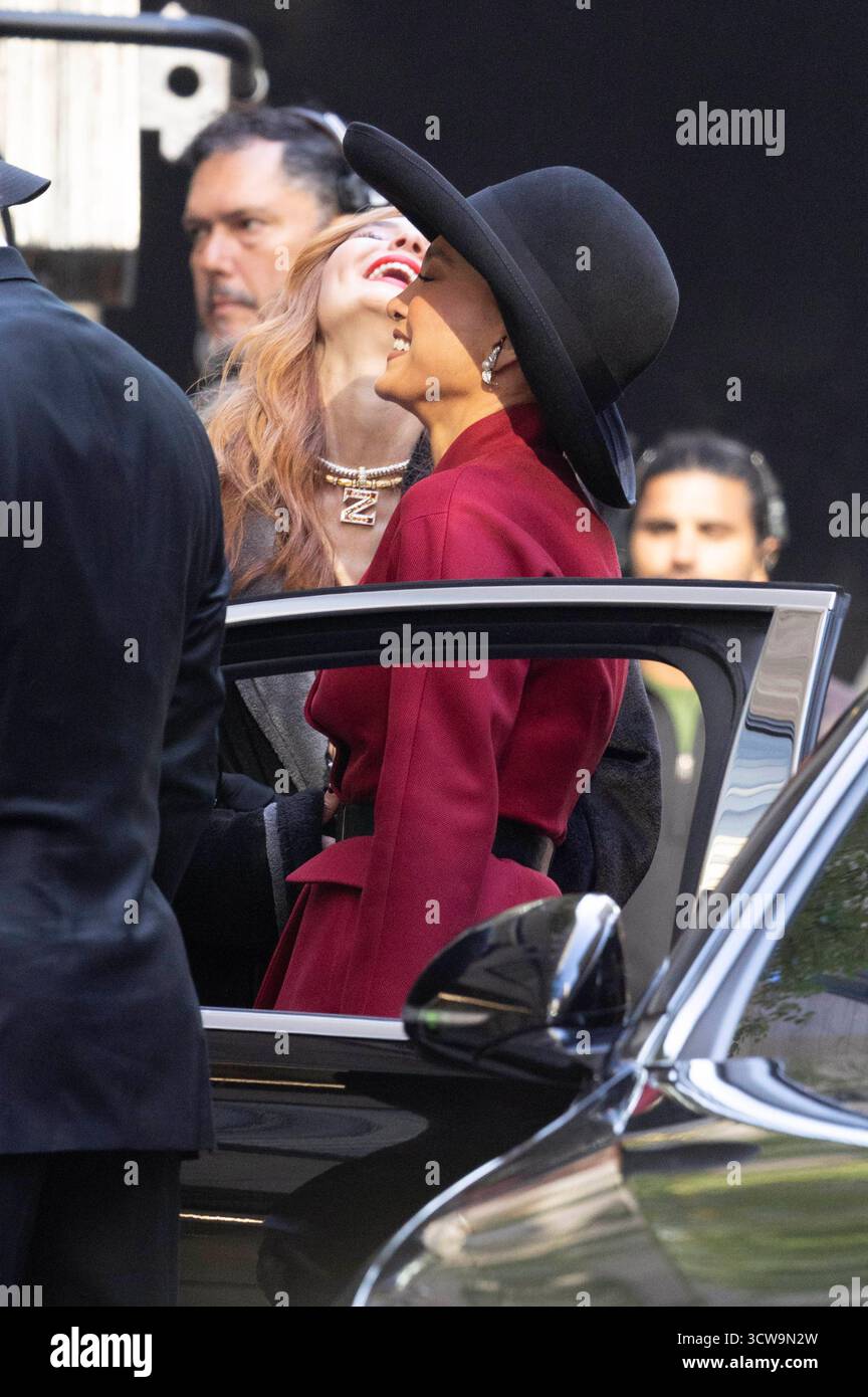 Isabel May und Jennifer Lopez bei den Dreharbeiten zum Kinofilm The ...