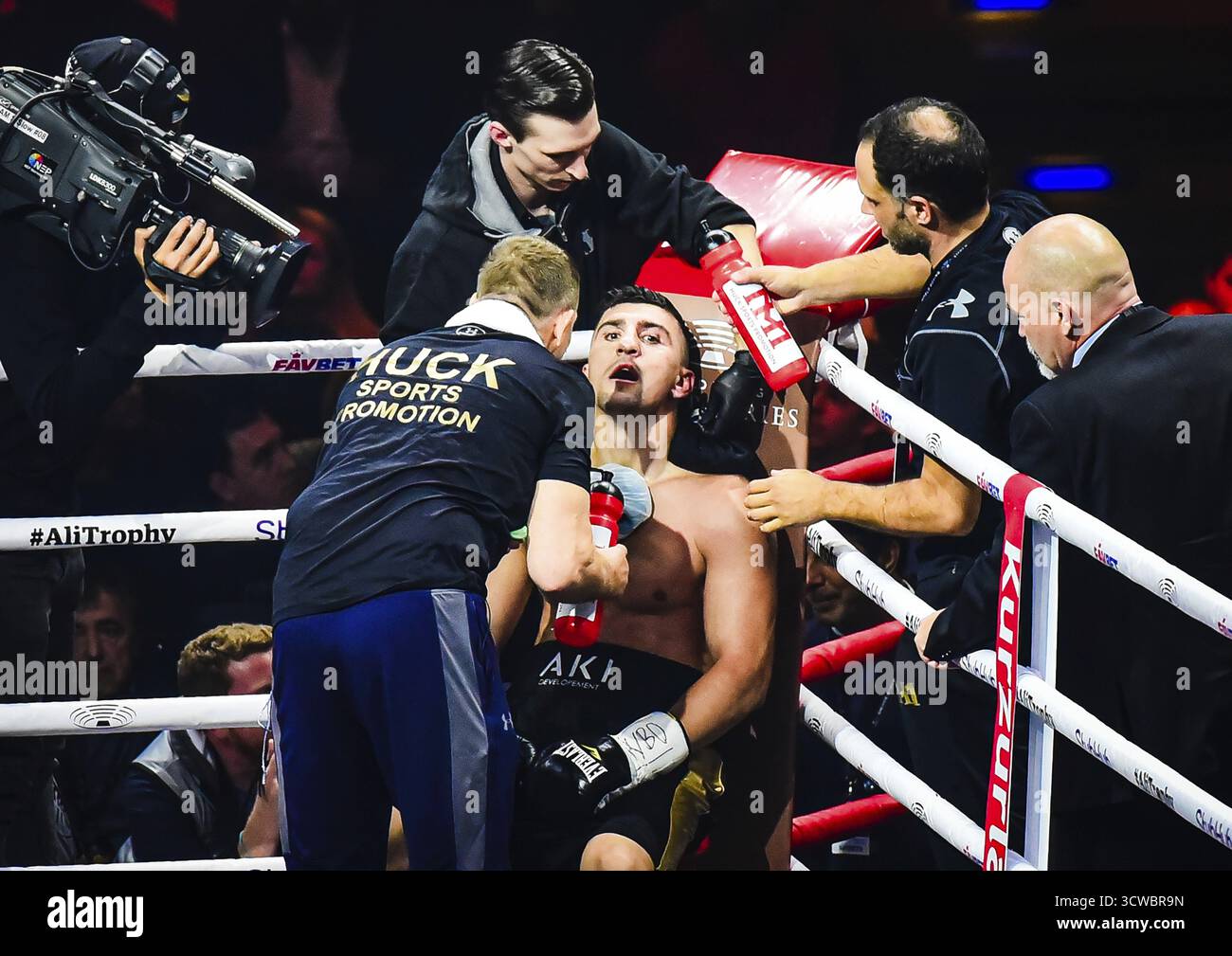 Boxing, Pros, World Boxing Super Series: WBO World Championship ...