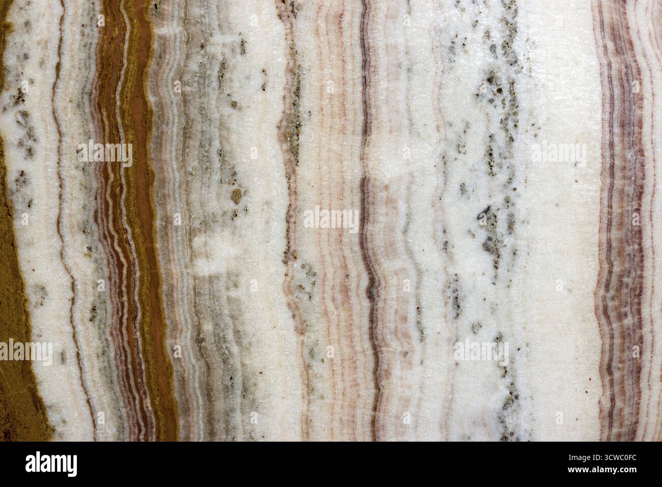 Course Layer Stone Different coloured layers of a natural stone Stock Photo - Alamy