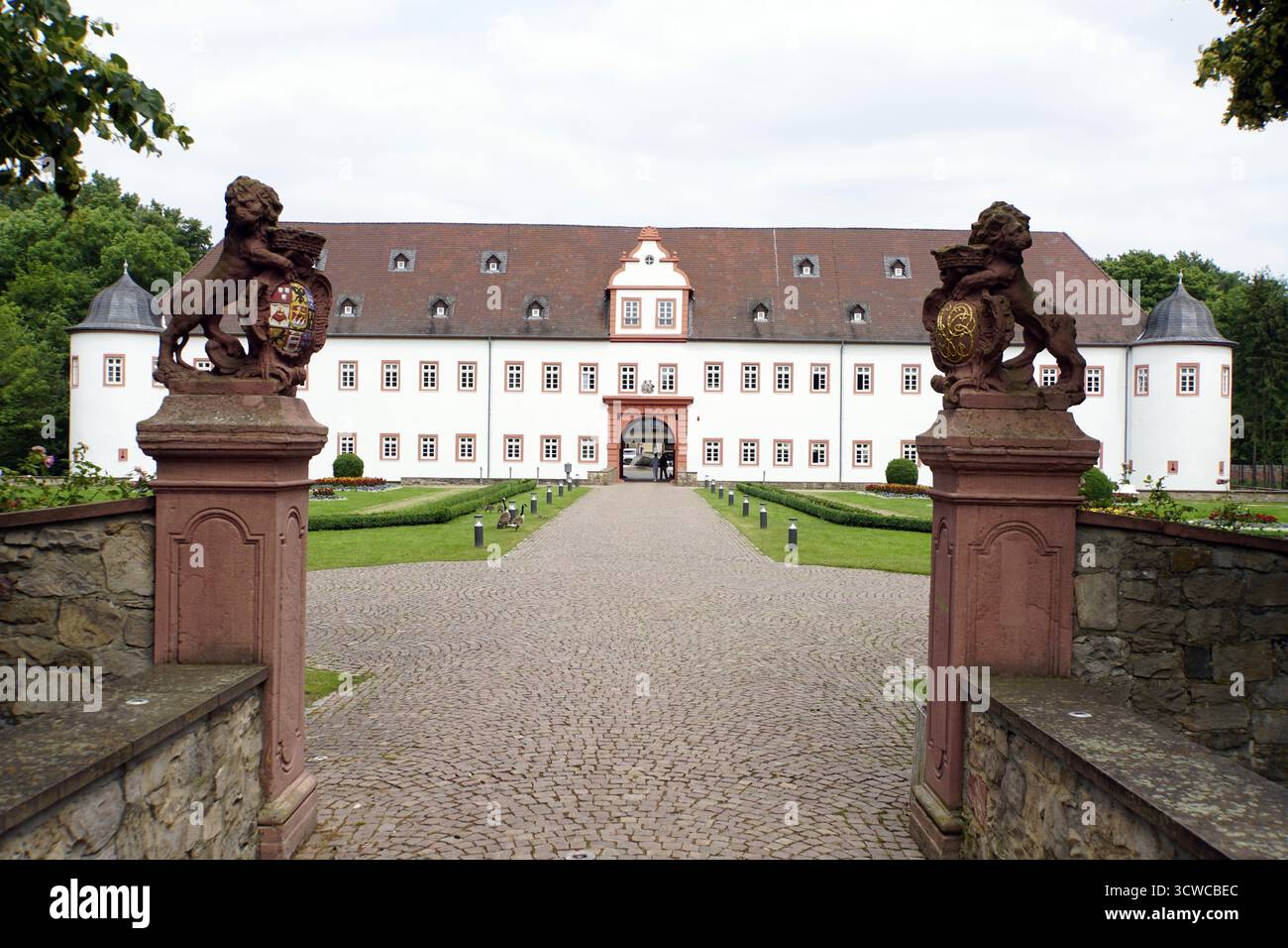 Heusenstamm Castle, also known as Schoenborn Front Castle, Hesse ...