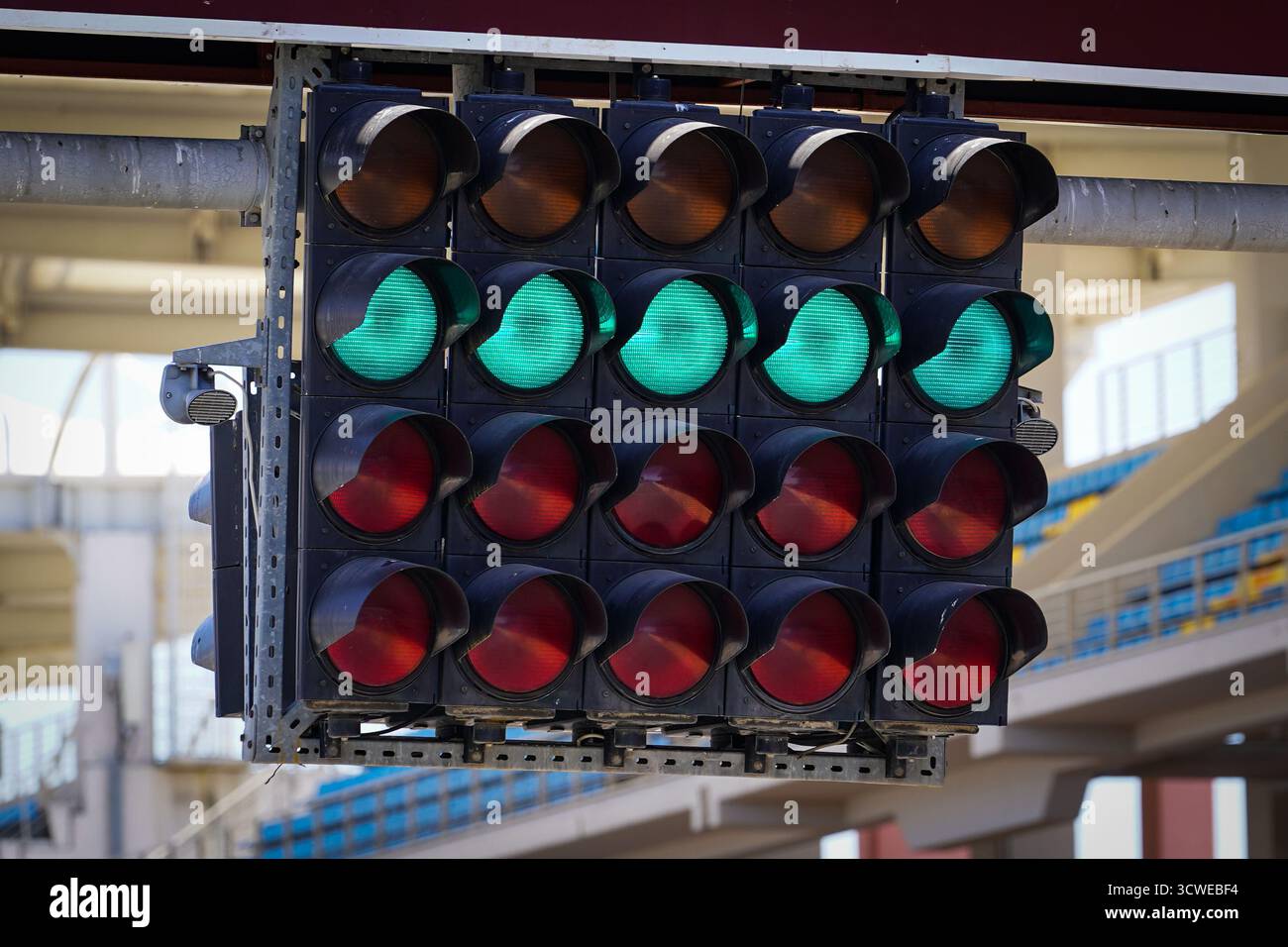 Formula one racing lights hi-res stock photography and images - Alamy